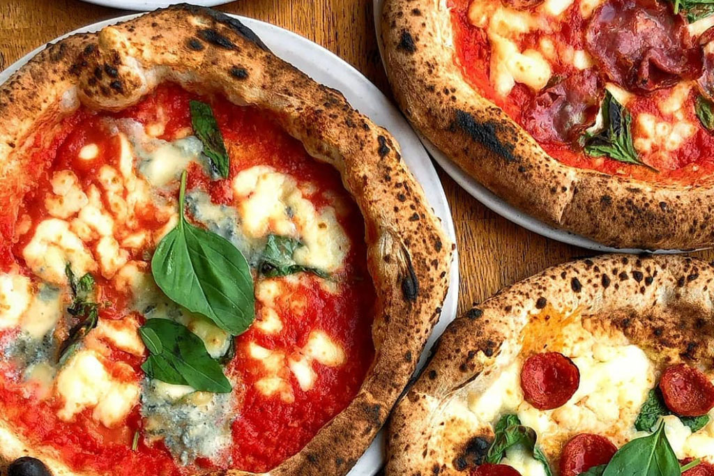 Pizza Cricketers On The Green