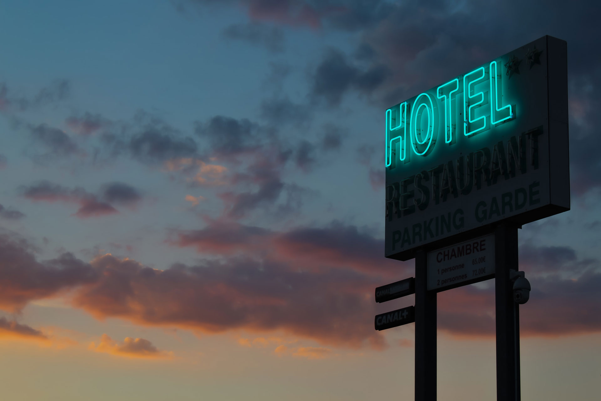 hotel Photo by Mara Conan Design on Unsplash