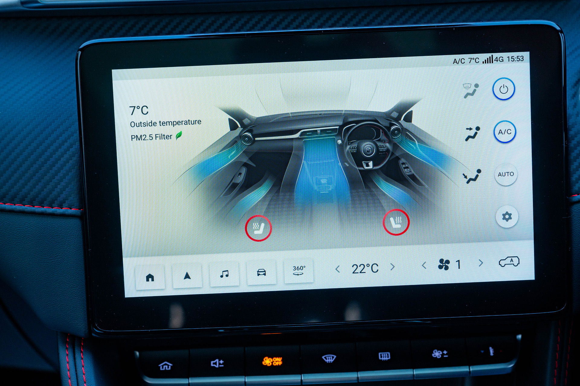 The tpuchscreen console in the MG ZS EV