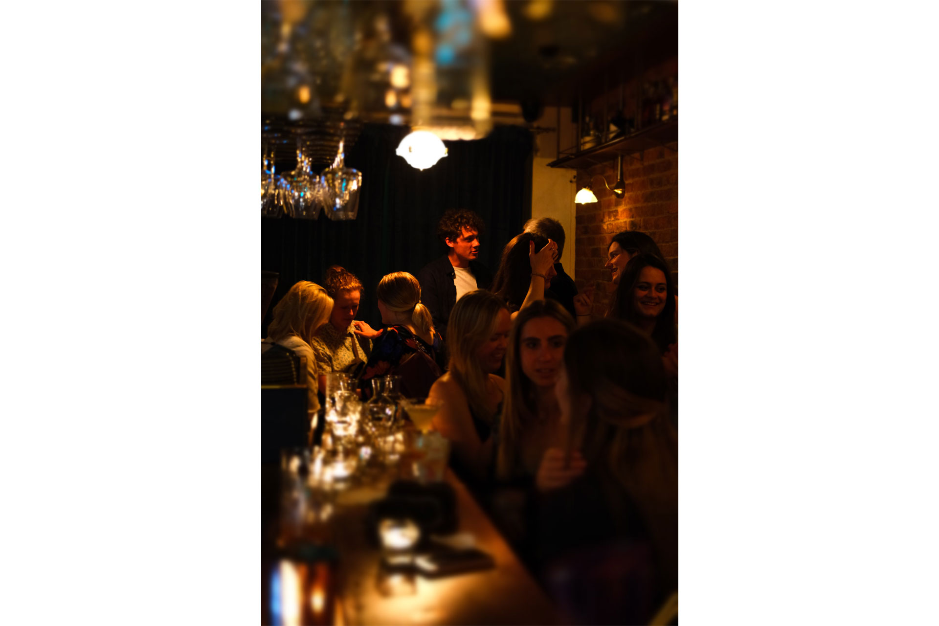 Thin White Duke atmosphere