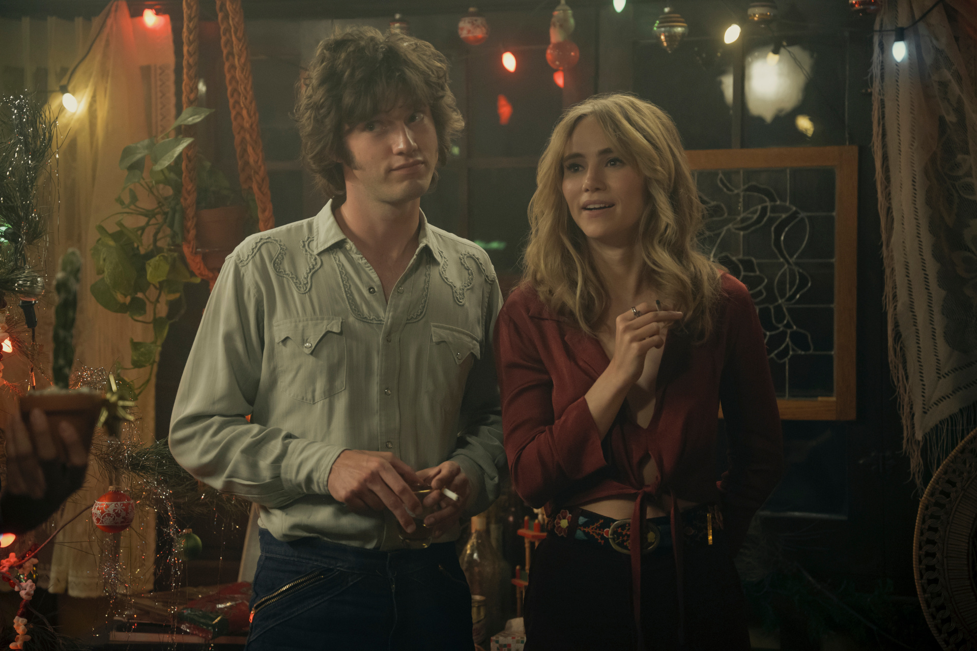 Will Harrison as Graham Dunne and Suki Waterhouse as Karen Sirko