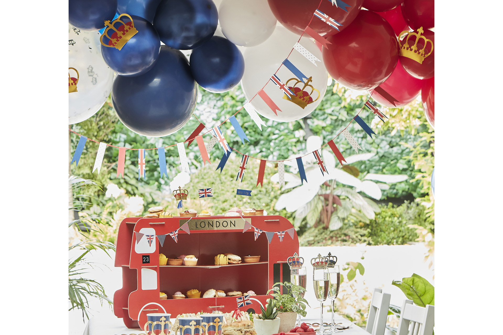 A Coronation themed table