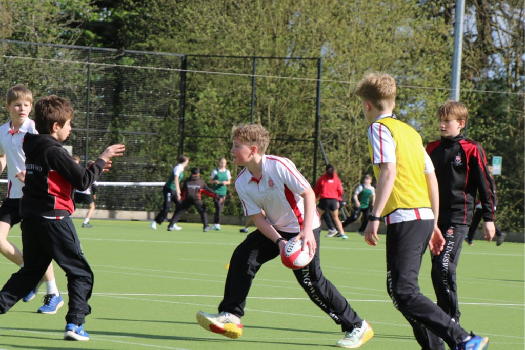 Kingwood School Bath pupils playing rugby