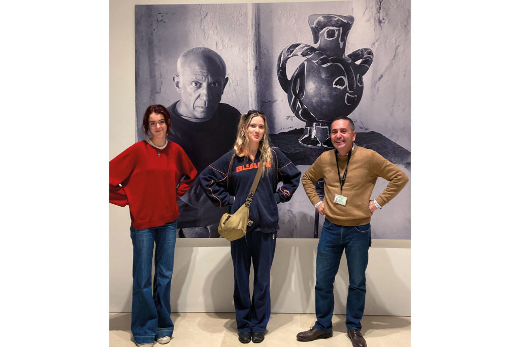 Zoe, Rowena and their guide Julián at the Picasso Museum 
