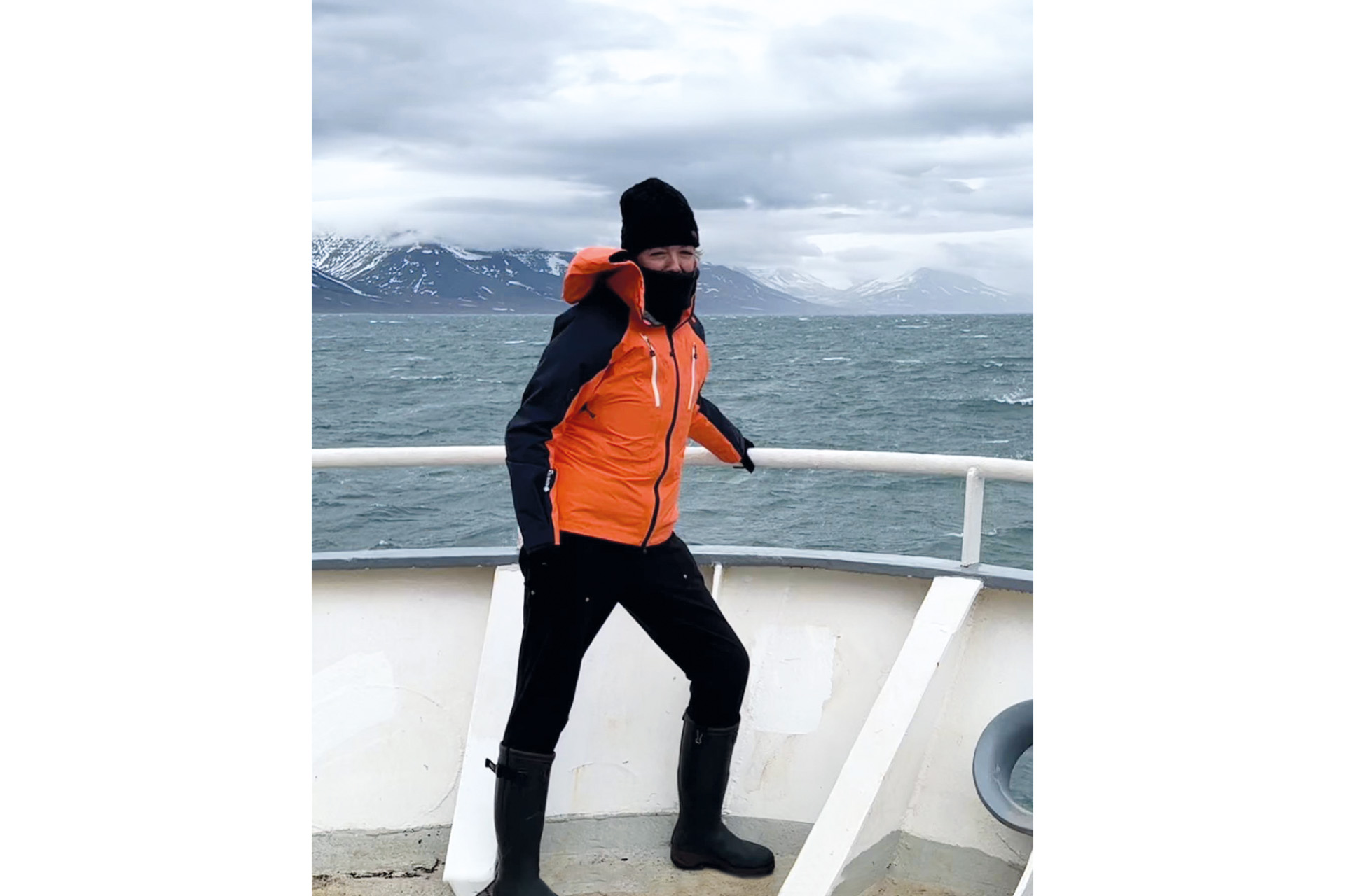 On the slow travel cargo ship