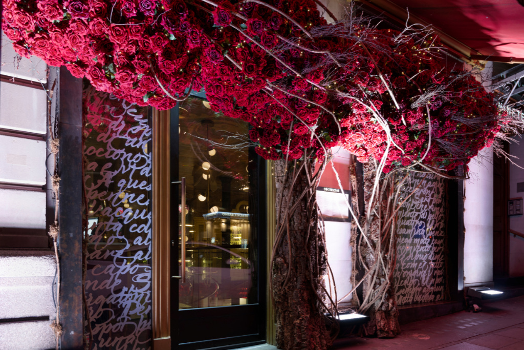 Bocconcino Mayfair entrance with floral adornments