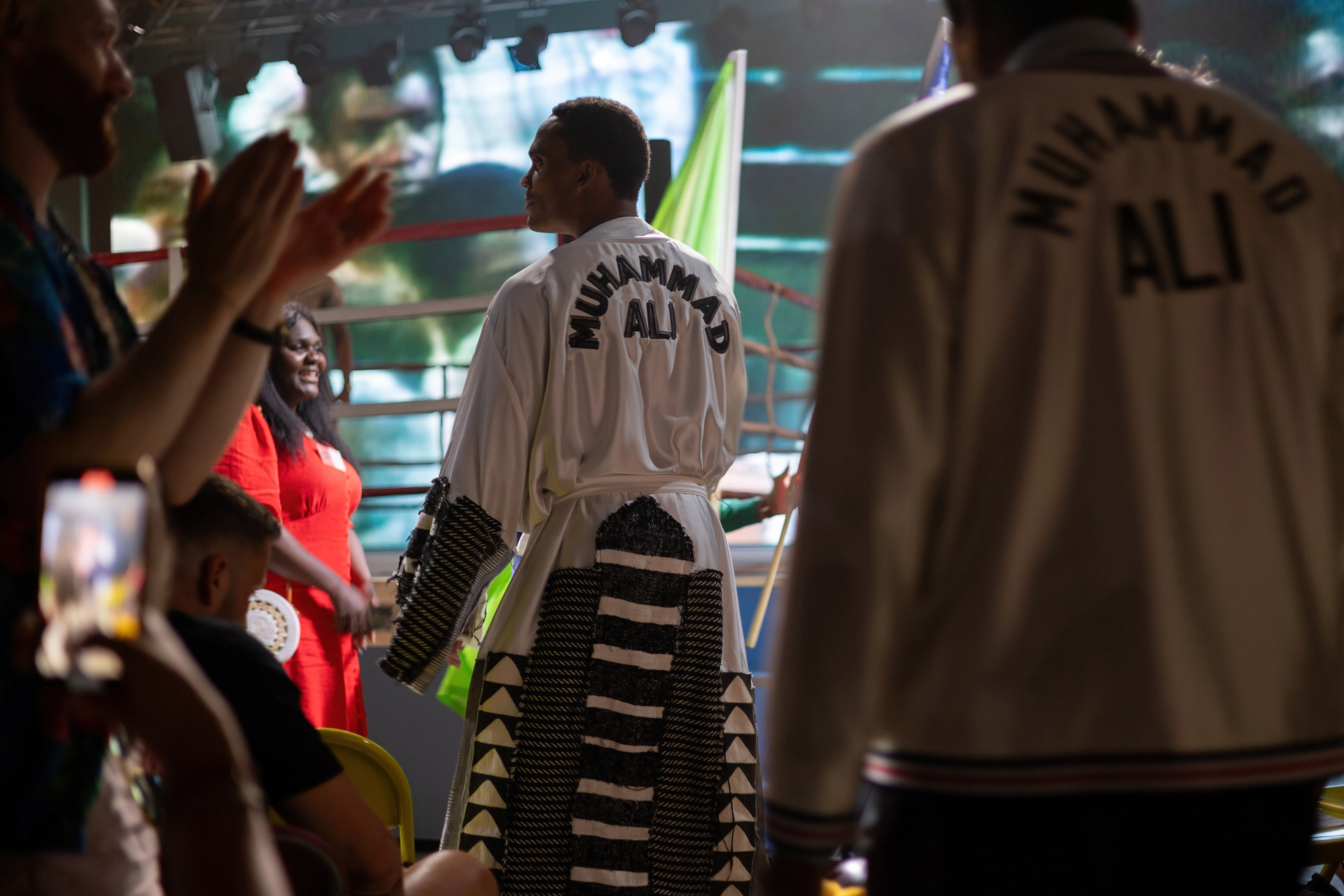 Actor dressed as Muhammad Ali reenacting his 1974 fight.