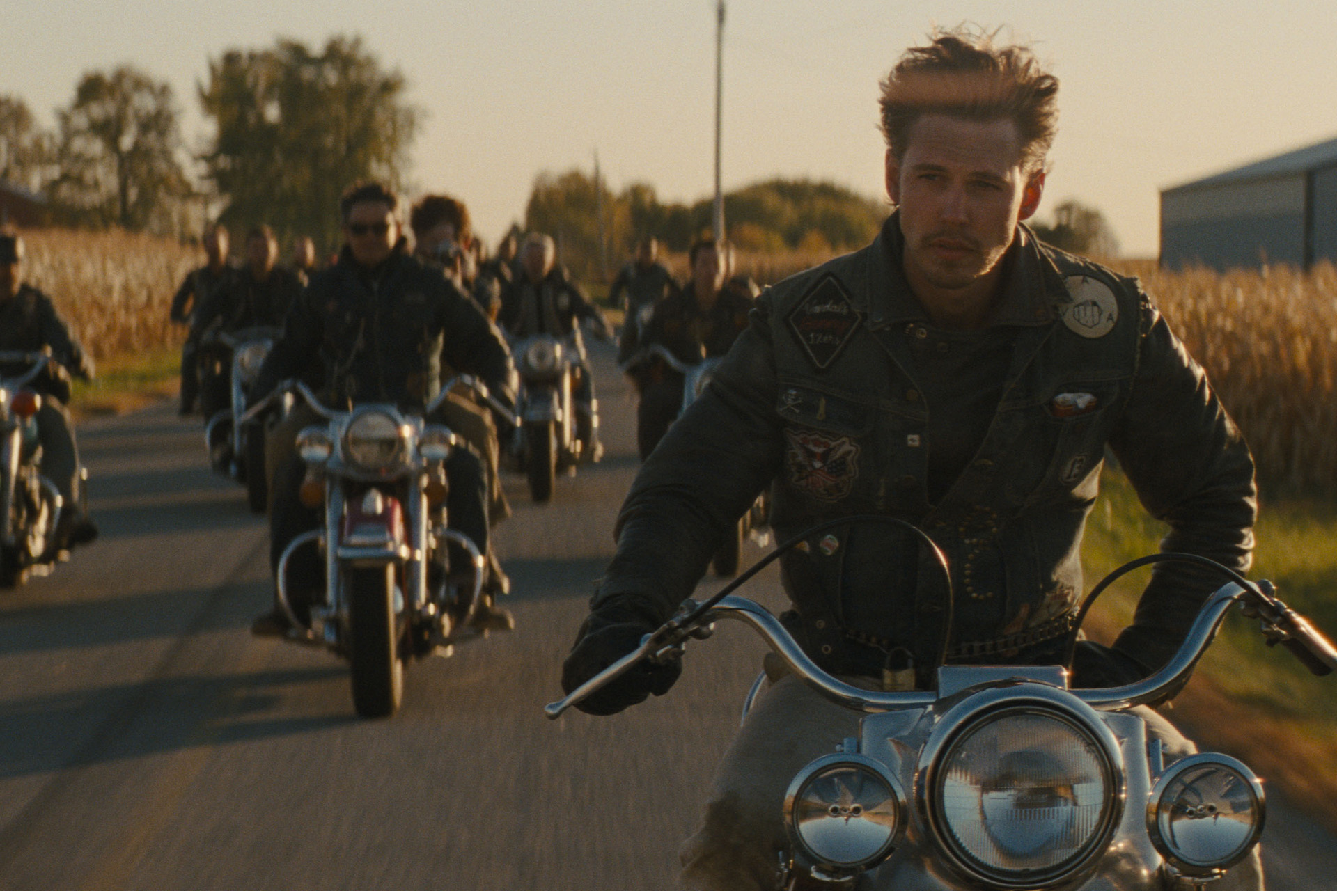 Austin Butler & Jodie Comer Lead Gritty Drama, The Bikeriders